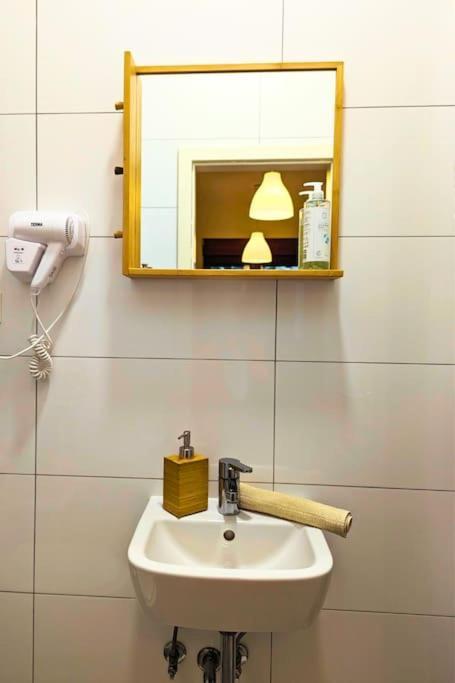 Cozy Ensuite Room In Zagreb Center Екстер'єр фото